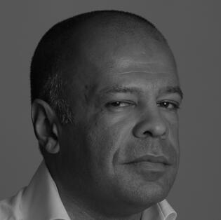 Zac Jan - Founder & CEO, R2D2AI.com Bringing The Awesome Power Of AI To Everyone!